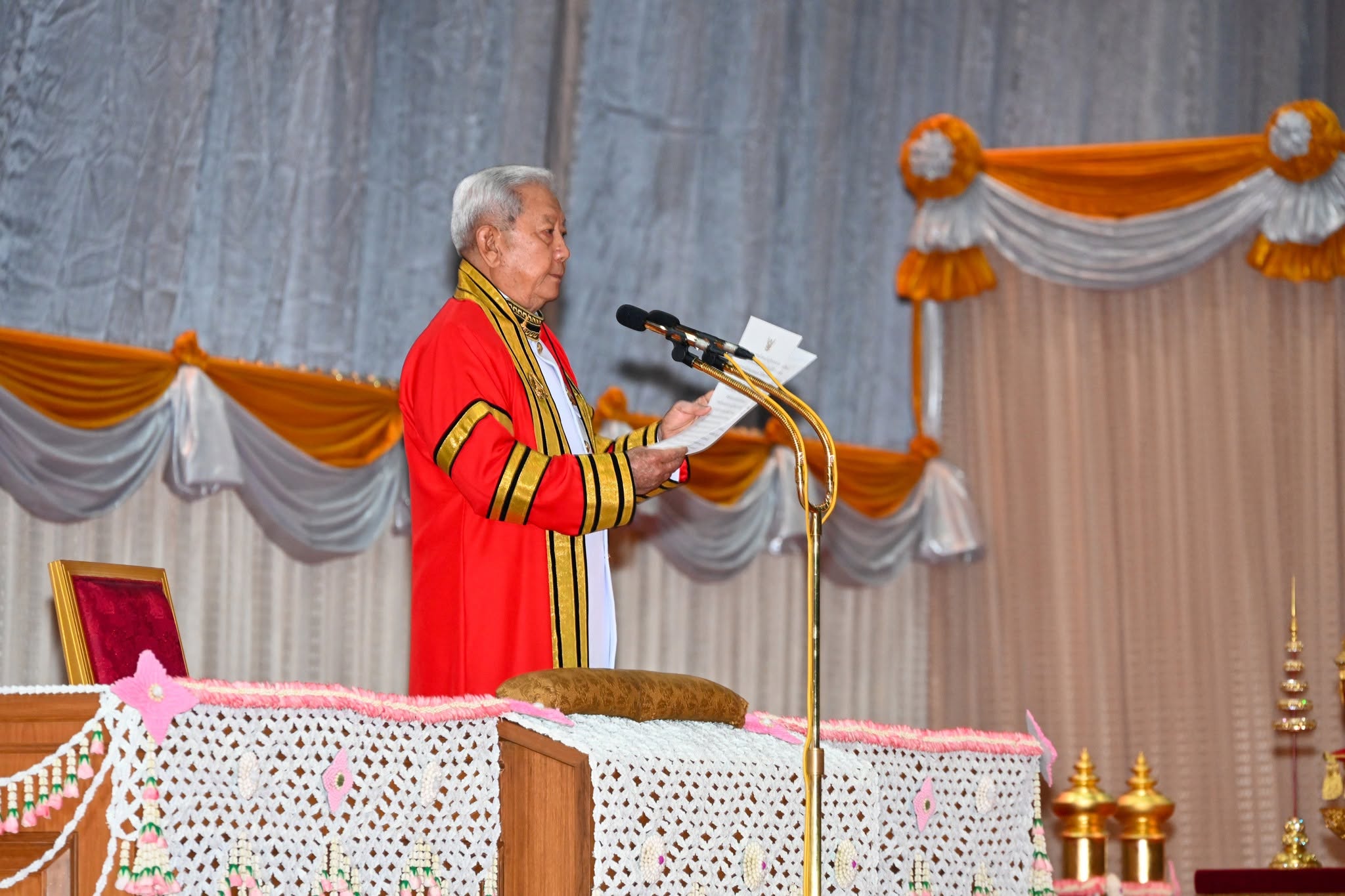 โอวาท พลเอกสุรยุทธ์ จุลานนท์ ประธานองคมนตรี ผู้แทนพระองค์